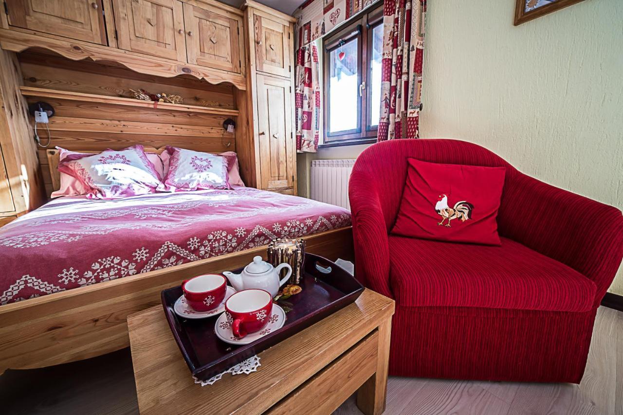 Le Thovex Bed and Breakfast La Thuile Exteriör bild