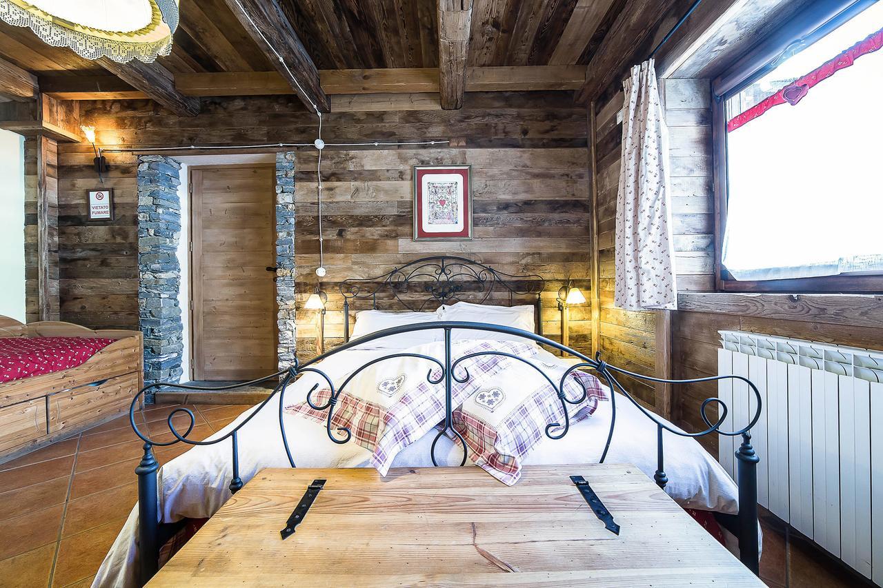 Le Thovex Bed and Breakfast La Thuile Exteriör bild