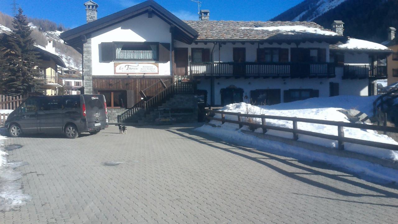 Le Thovex Bed and Breakfast La Thuile Exteriör bild
